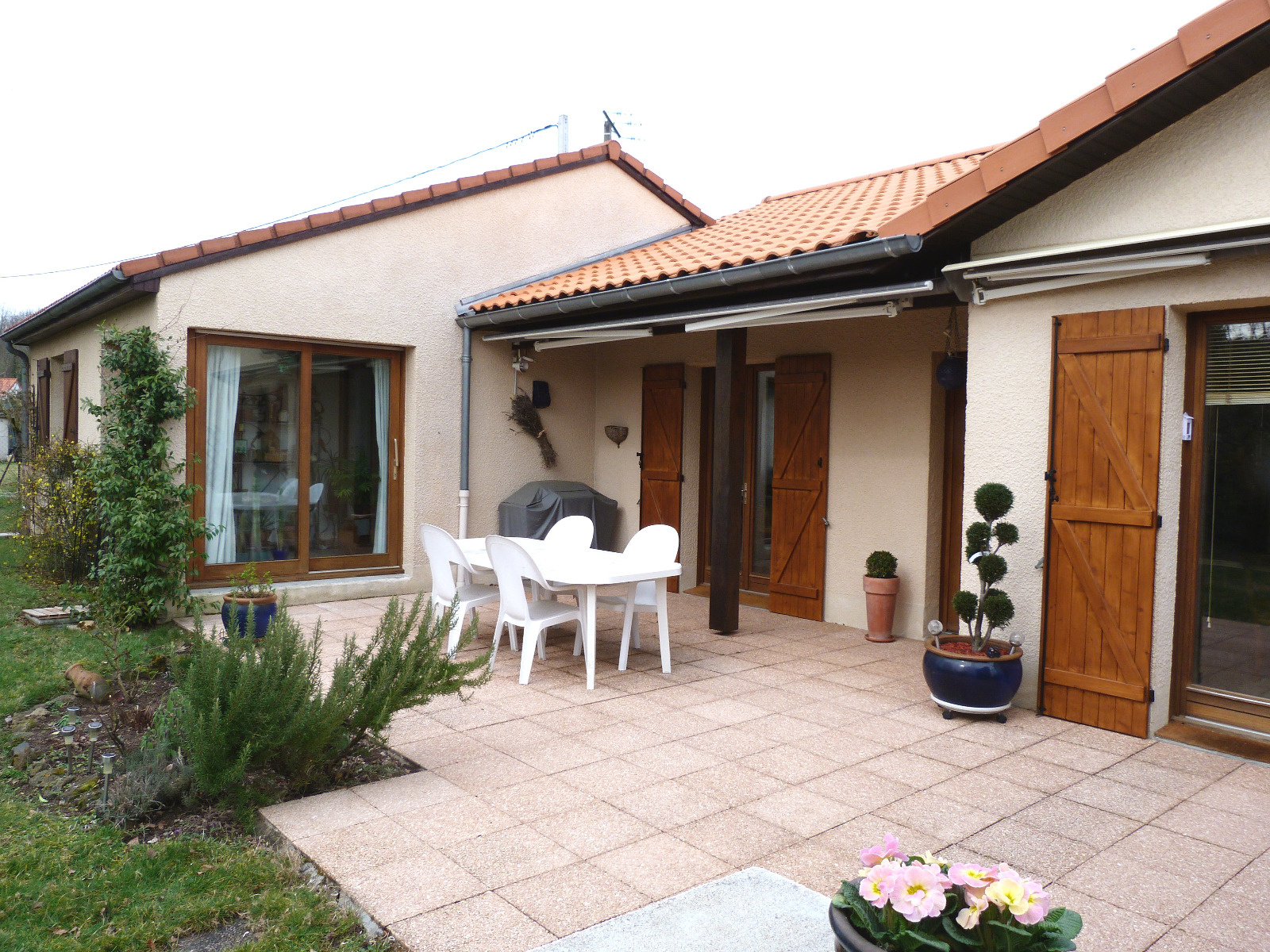vente MARSAT Maison plein pied 6 pieces 124m² vente MARSAT Maison plein pied 6 pieces 124m²